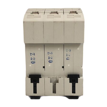 Circuit Breaker 3 Pole 32A 10KA